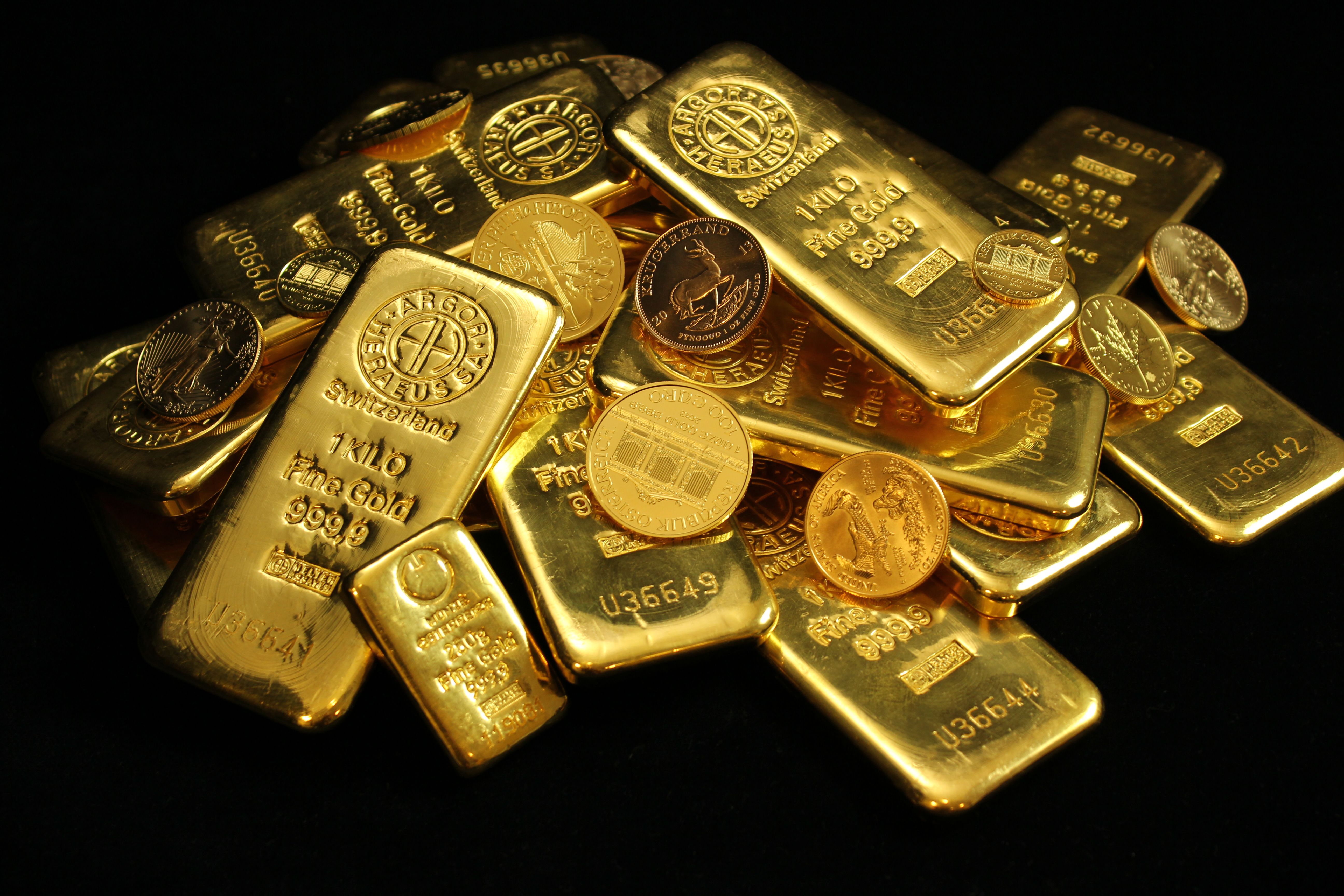 Giá Vàng Tại Ấn Độ Giảm Dù Đồng USD Suy Yếu